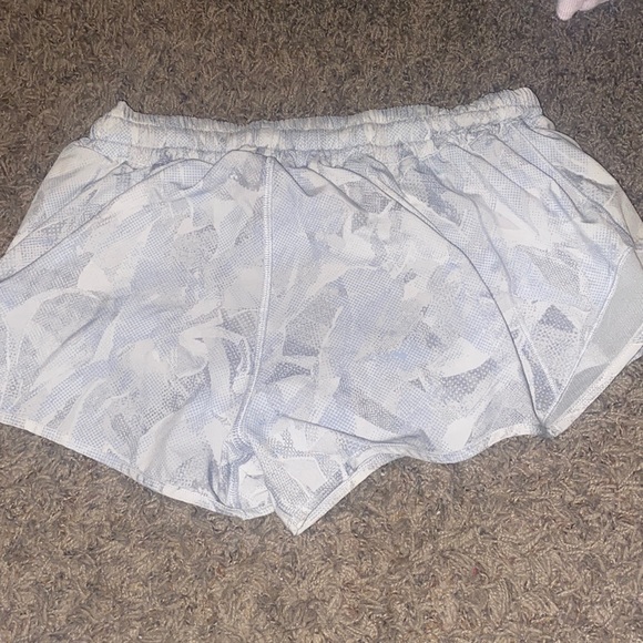 lululemon shorts - Picture 1 of 2